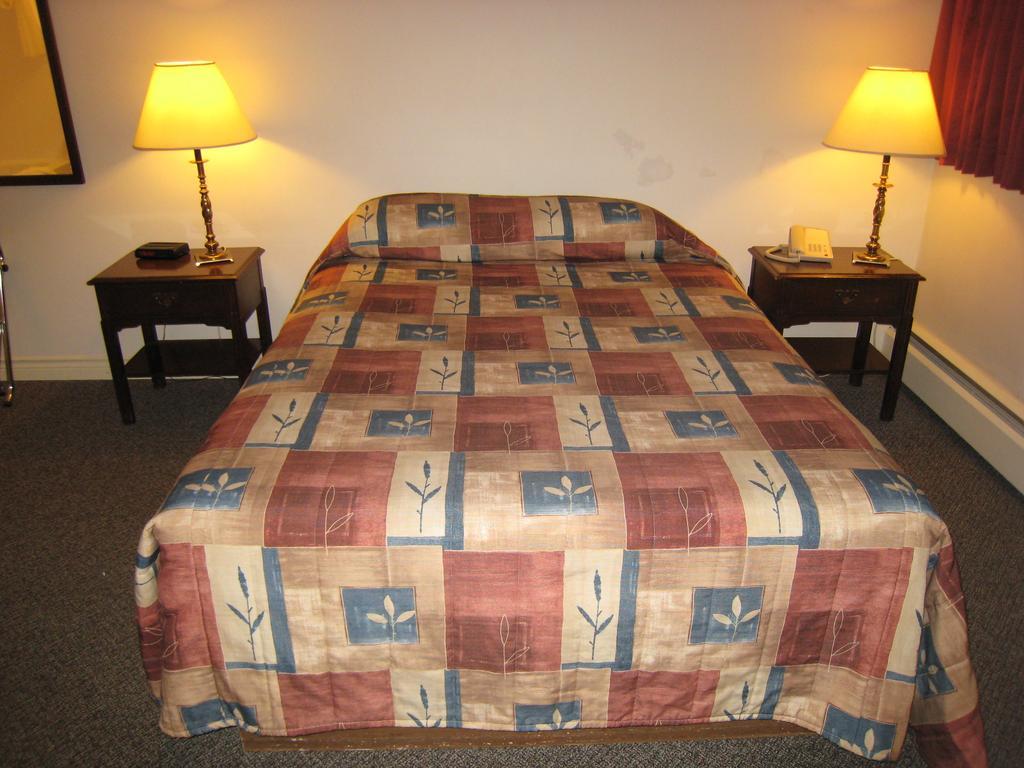 Downtowner Motor Inn Creston Oda fotoğraf