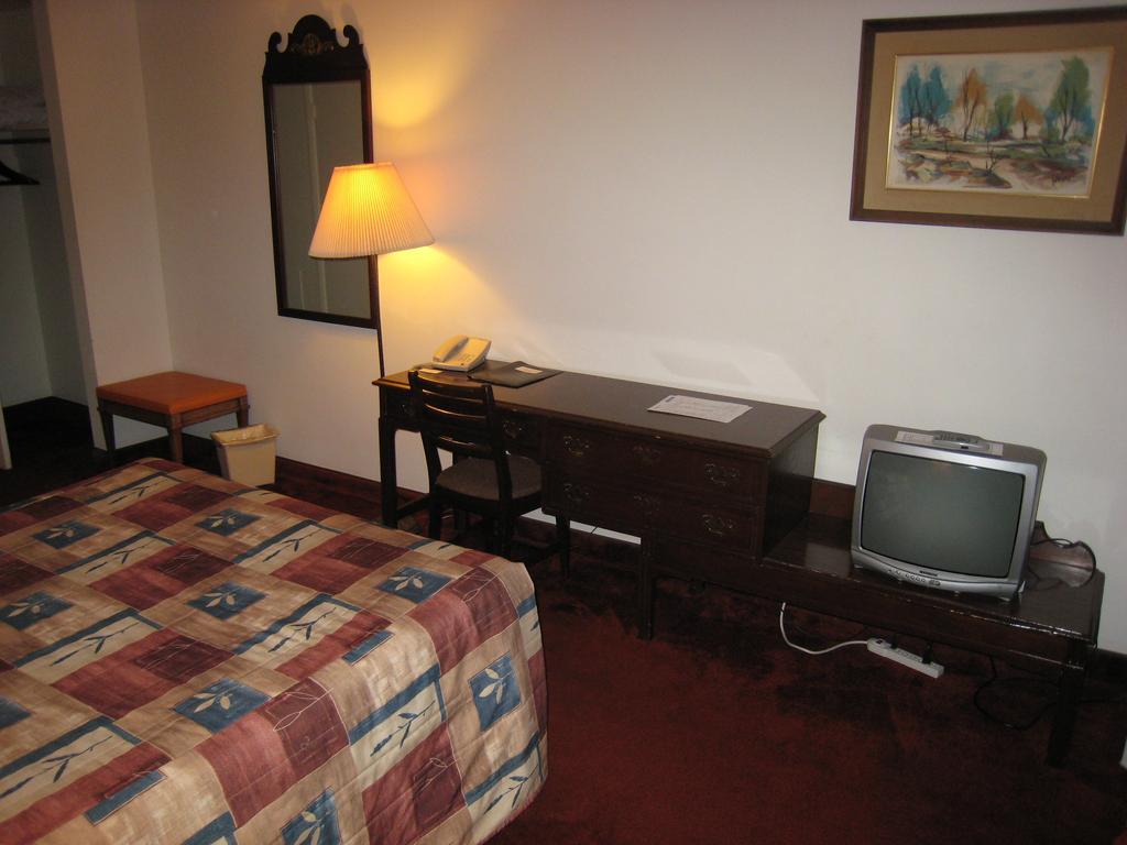 Downtowner Motor Inn Creston Oda fotoğraf