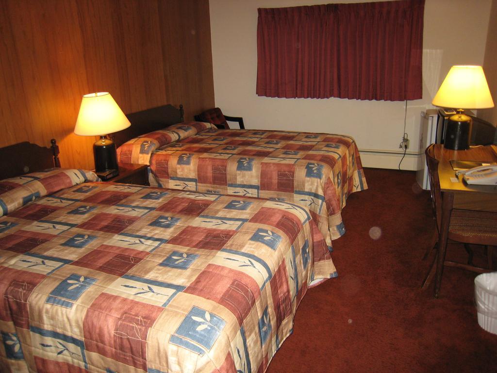Downtowner Motor Inn Creston Oda fotoğraf