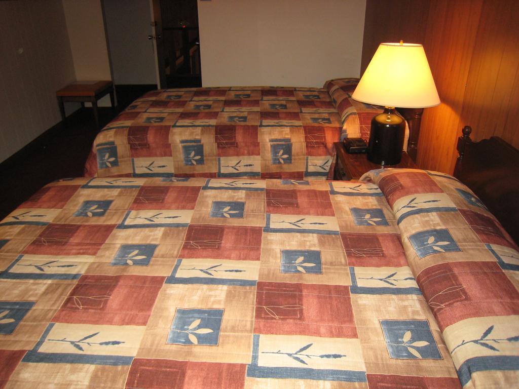 Downtowner Motor Inn Creston Oda fotoğraf