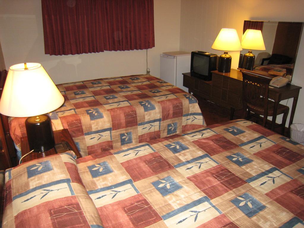 Downtowner Motor Inn Creston Oda fotoğraf